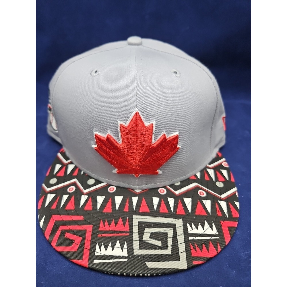 New Era Canadian 9Fifty Baseball Hat Cap Snap Back Grey Red Leaf Decorative Bill